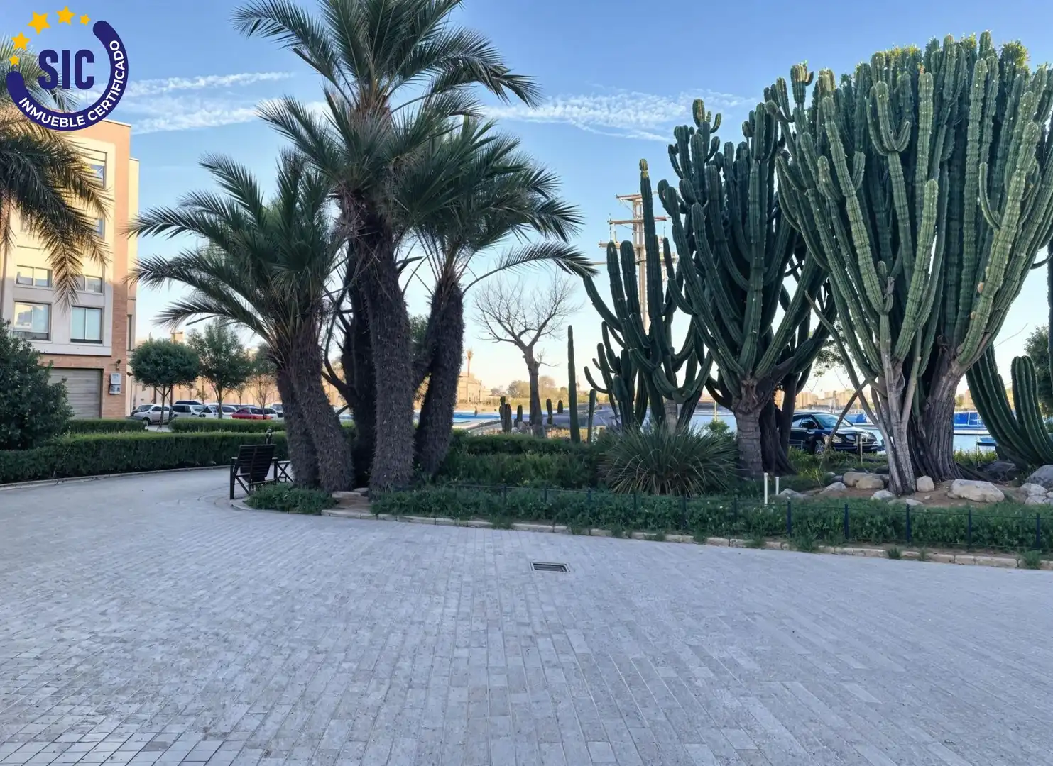 Vista exterior de Local de alquiler en Moncada con Aire acondicionado y Terraza