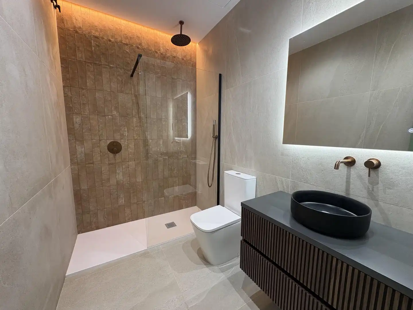 Casa aparellada en venda a Centre - Sant Oleguer, imagen 4