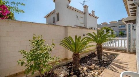 Foto 5 de Casa adosada en venta en La Zenia, Orihuela