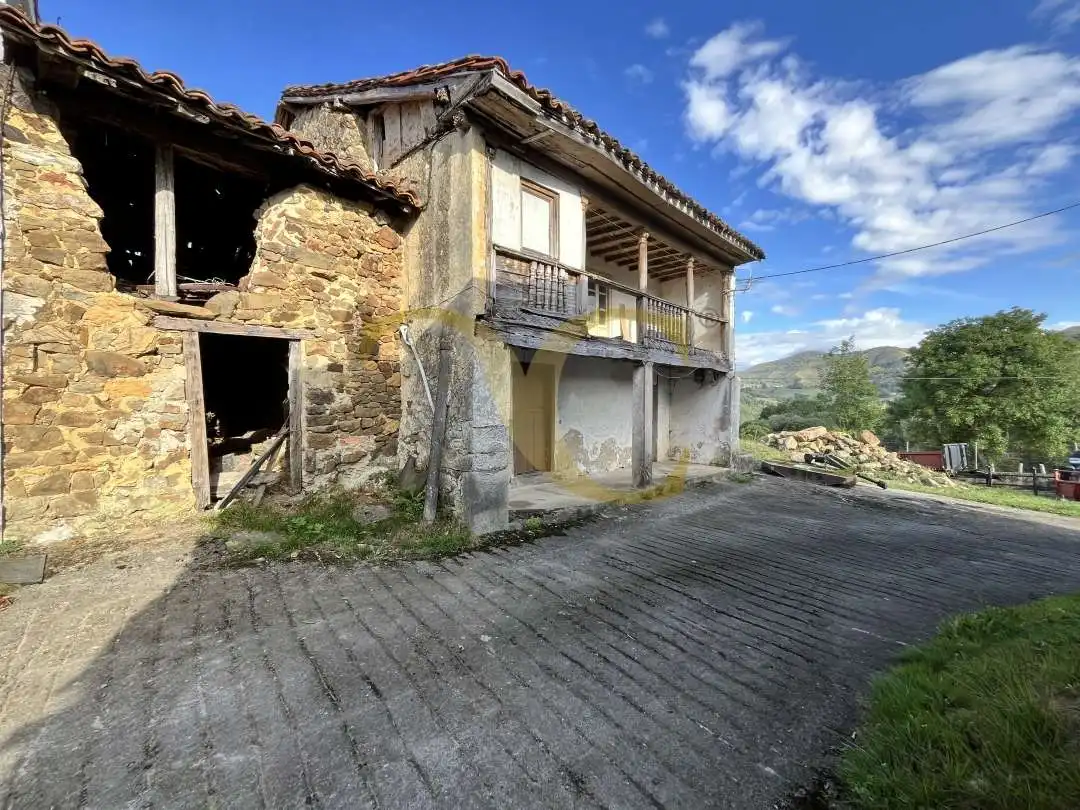 Casa con giardino in vendita a La Granda