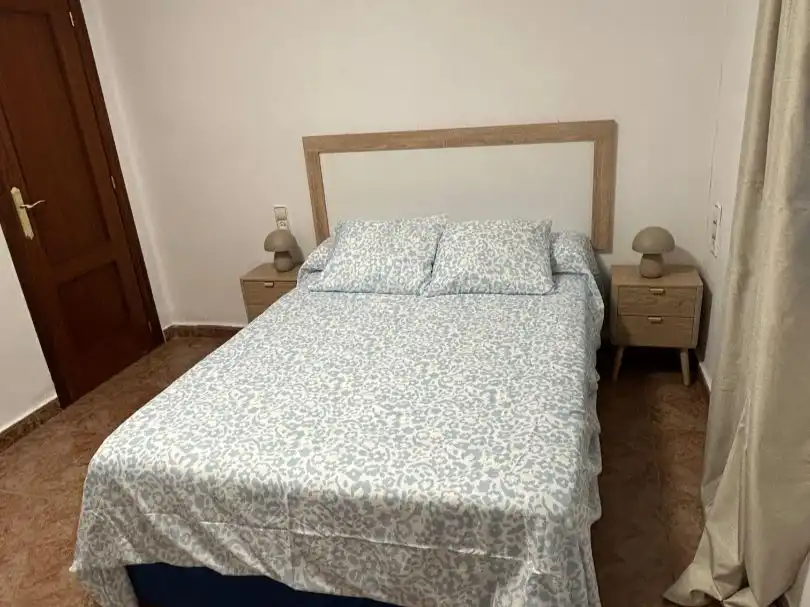 Schlafzimmer von Wohnung zur Miete in  Valencia Capital mit Klimaanlage und Terrasse