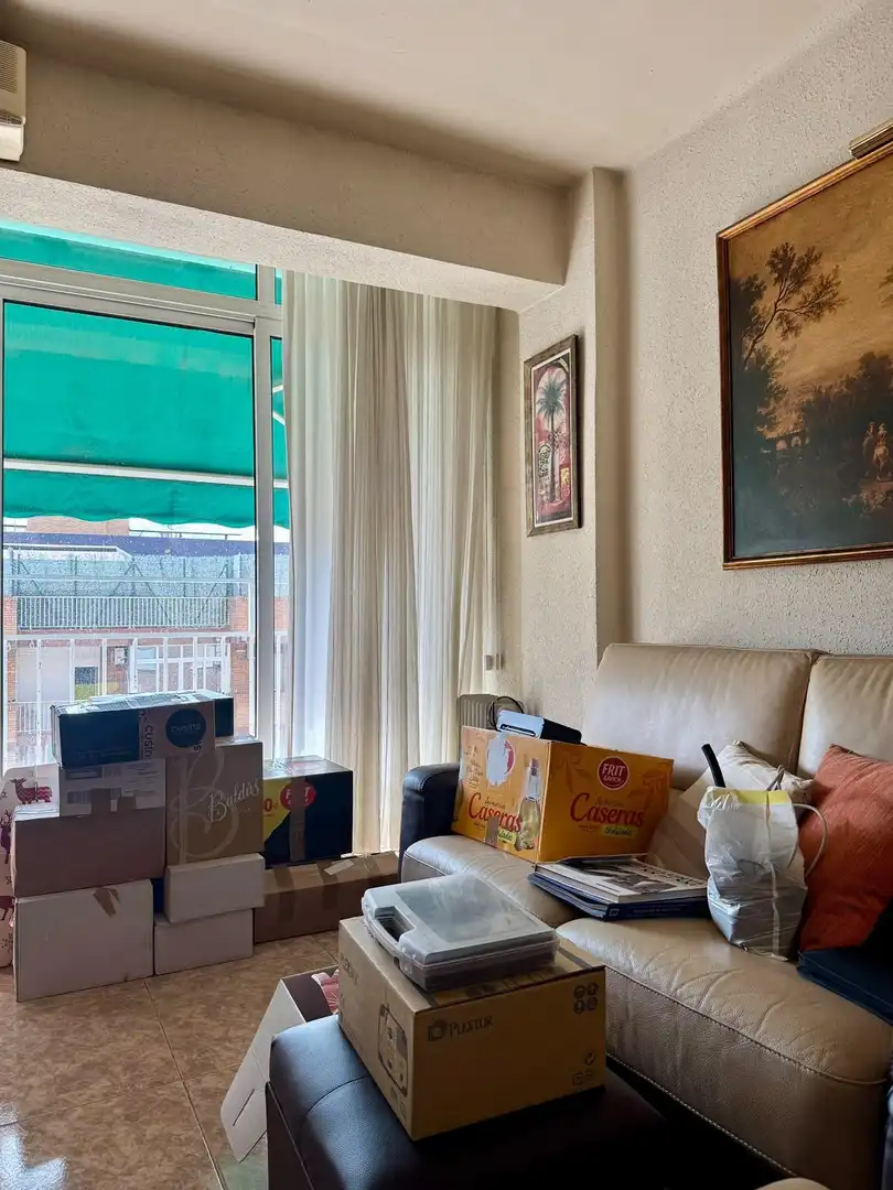 Sala de estar de Piso en venta en Barcelona con Aire acondicionado y Balcón