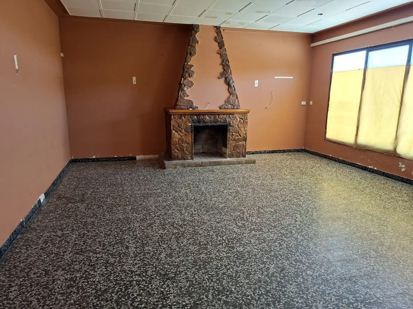 Local en venta en Maella con Terraza
