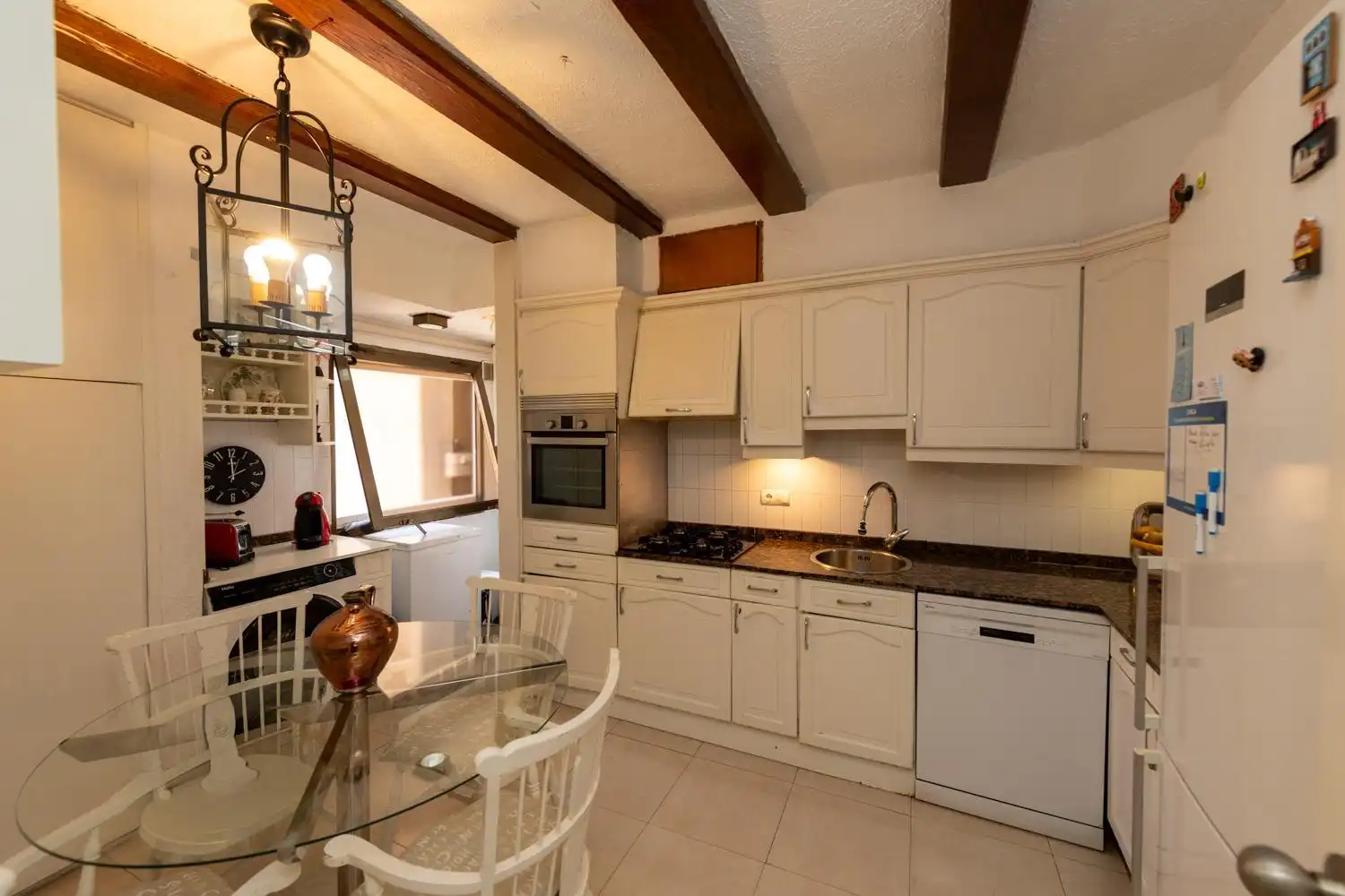 Cocina de Piso en venta en Alicante / Alacant con Jardín privado, Terraza y Piscina comunitaria