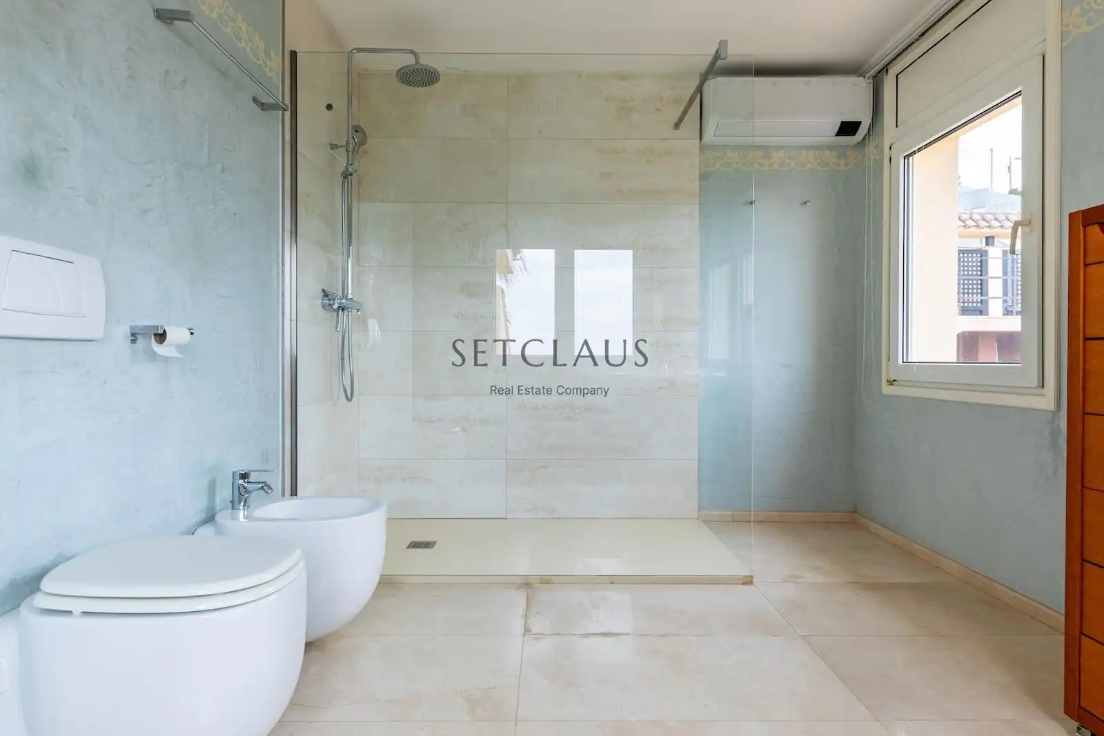 Baño de Casa o chalet en venta en Badalona con Aire acondicionado, Calefacción y Jardín privado