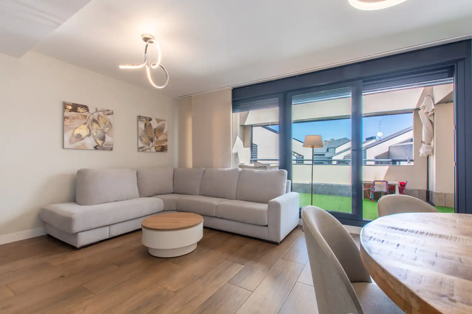 Sala de estar de Piso en venta en Torrelodones con Aire acondicionado, Calefacción y Terraza