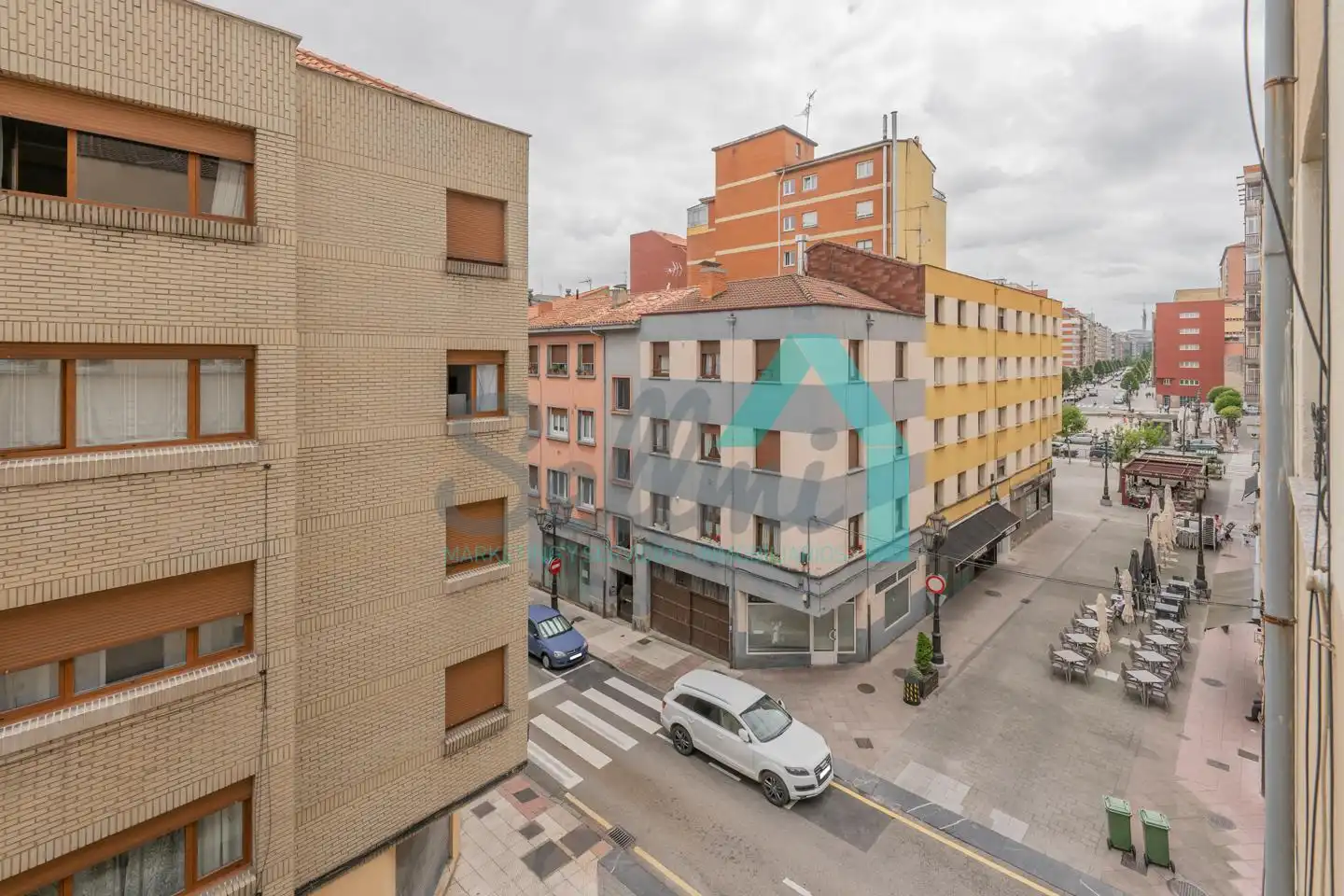 Exterior view of Flat for share in Oviedo   with Heating, Terrace and Furnished