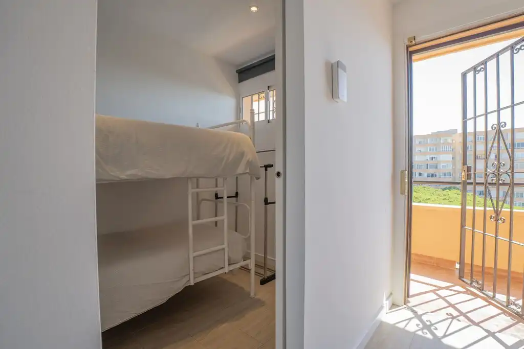 Apartamento con piscina en venta en Calahonda, imagen 10