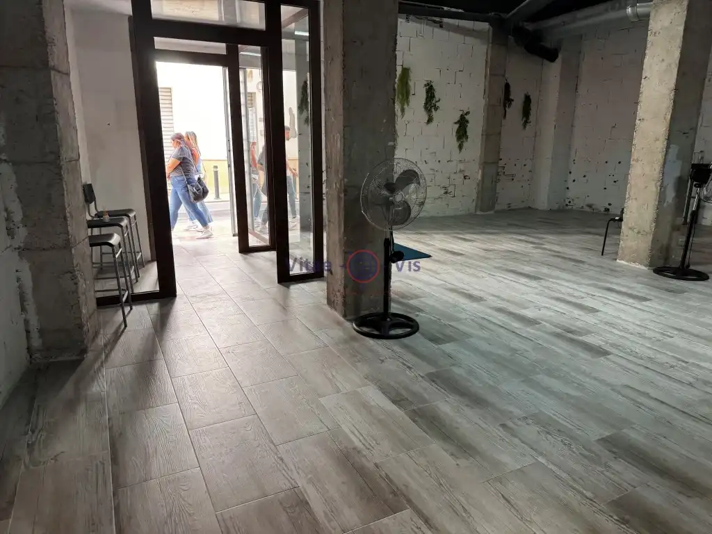 Local comercial de lloguer a Calle Alfonso X Sabio, imagen 6