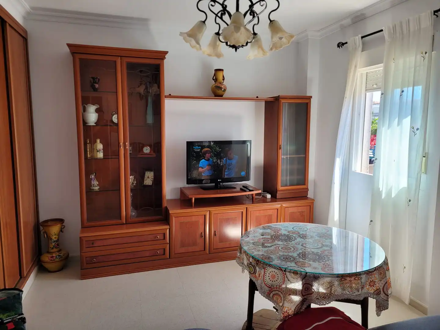 Sala de estar de Piso en venta en Cortegana con Horno, Microondas y Balcón