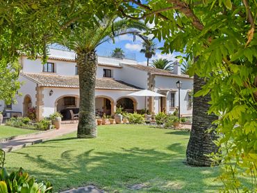 Villa avec piscine à vendre à Partides comunes - Adsubia
