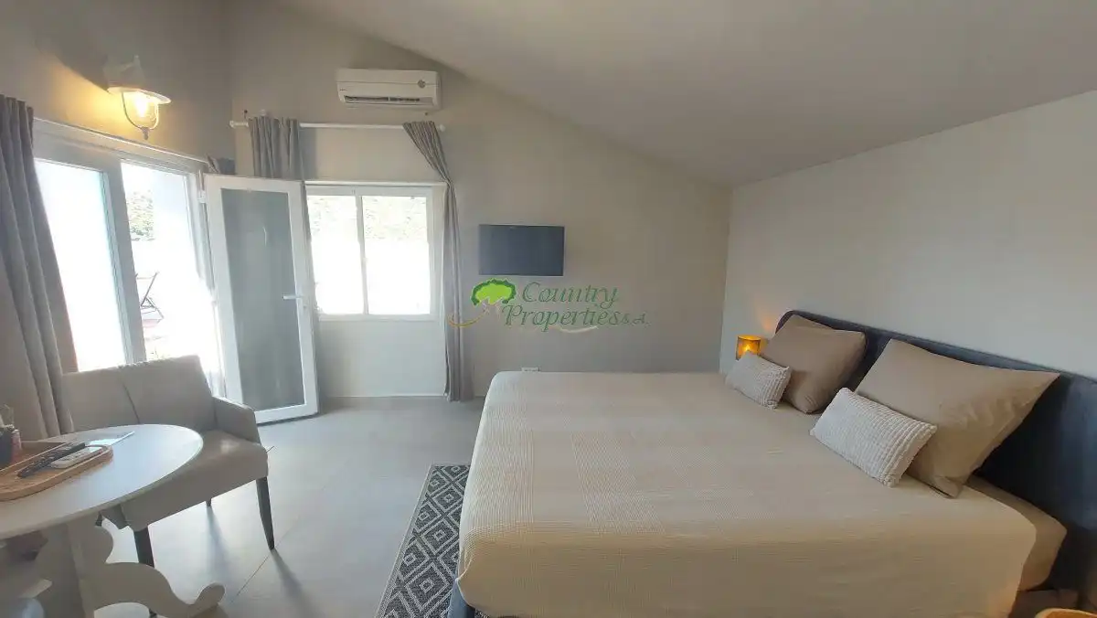 Schlafzimmer von Geschaftsraum zum Verkauf in Cómpeta mit Klimaanlage