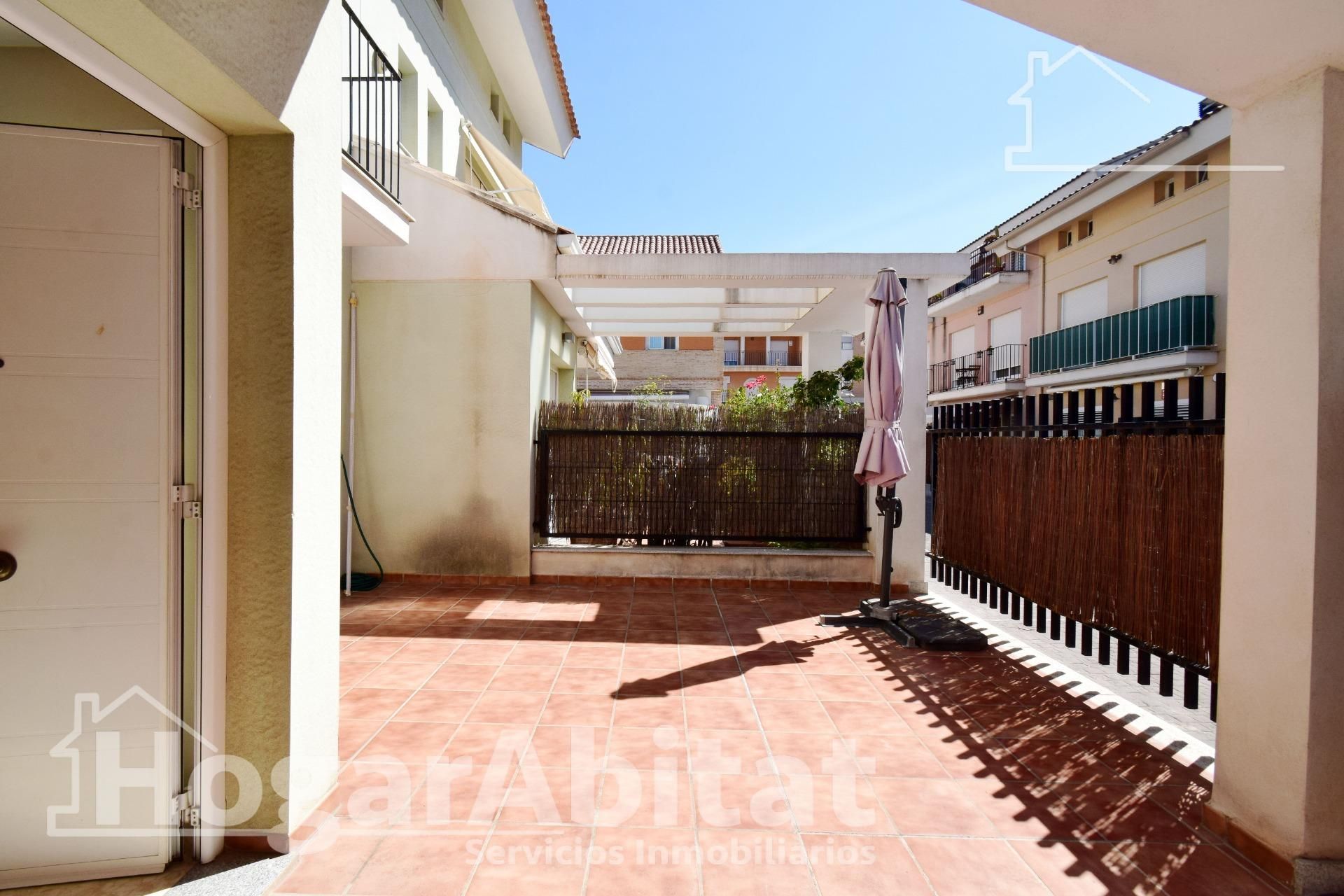Terrassa de Casa adosada en venda en Moncada amb Aire condicionat, Calefacció i Terrassa