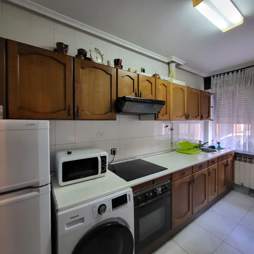 Cuina de Casa o xalet en venda en Muñogalindo amb Calefacció i Traster