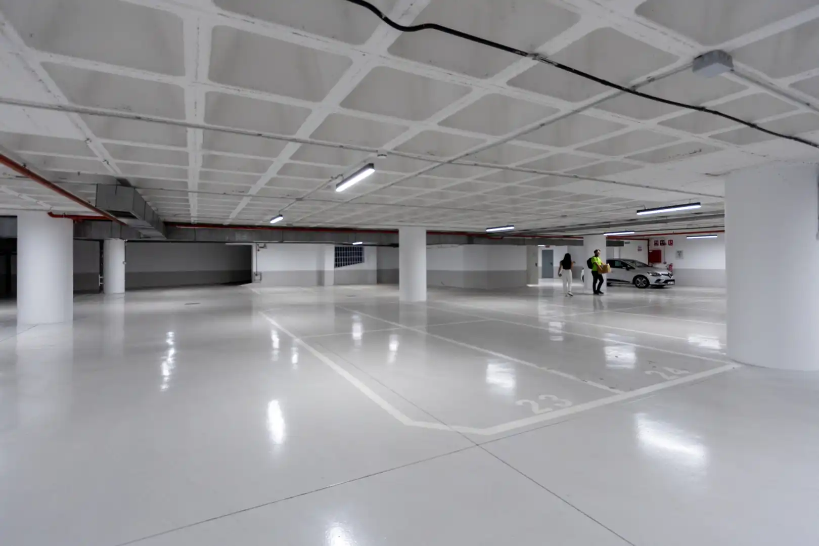 Parking of Garage for rent in Madrid  with Alarm