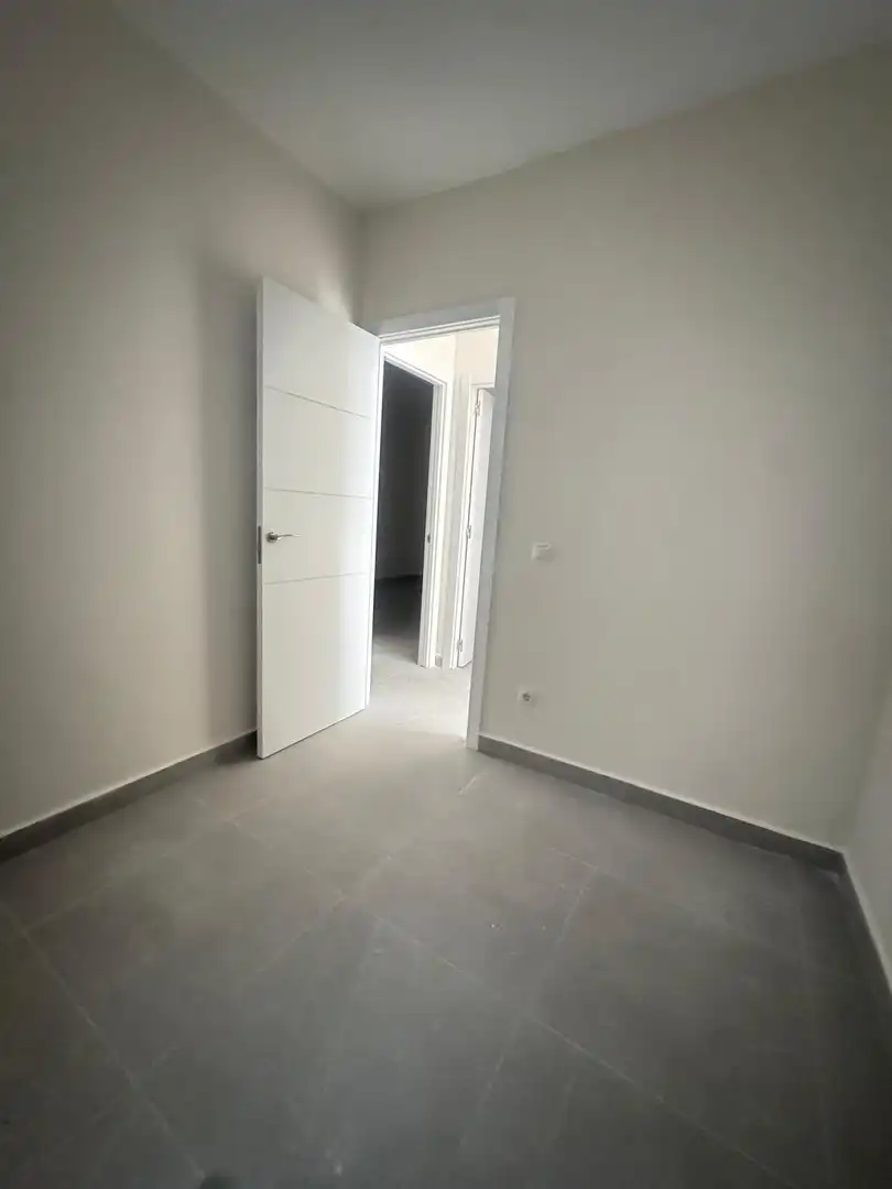 Ground floor for sale in Loeches  with Heating