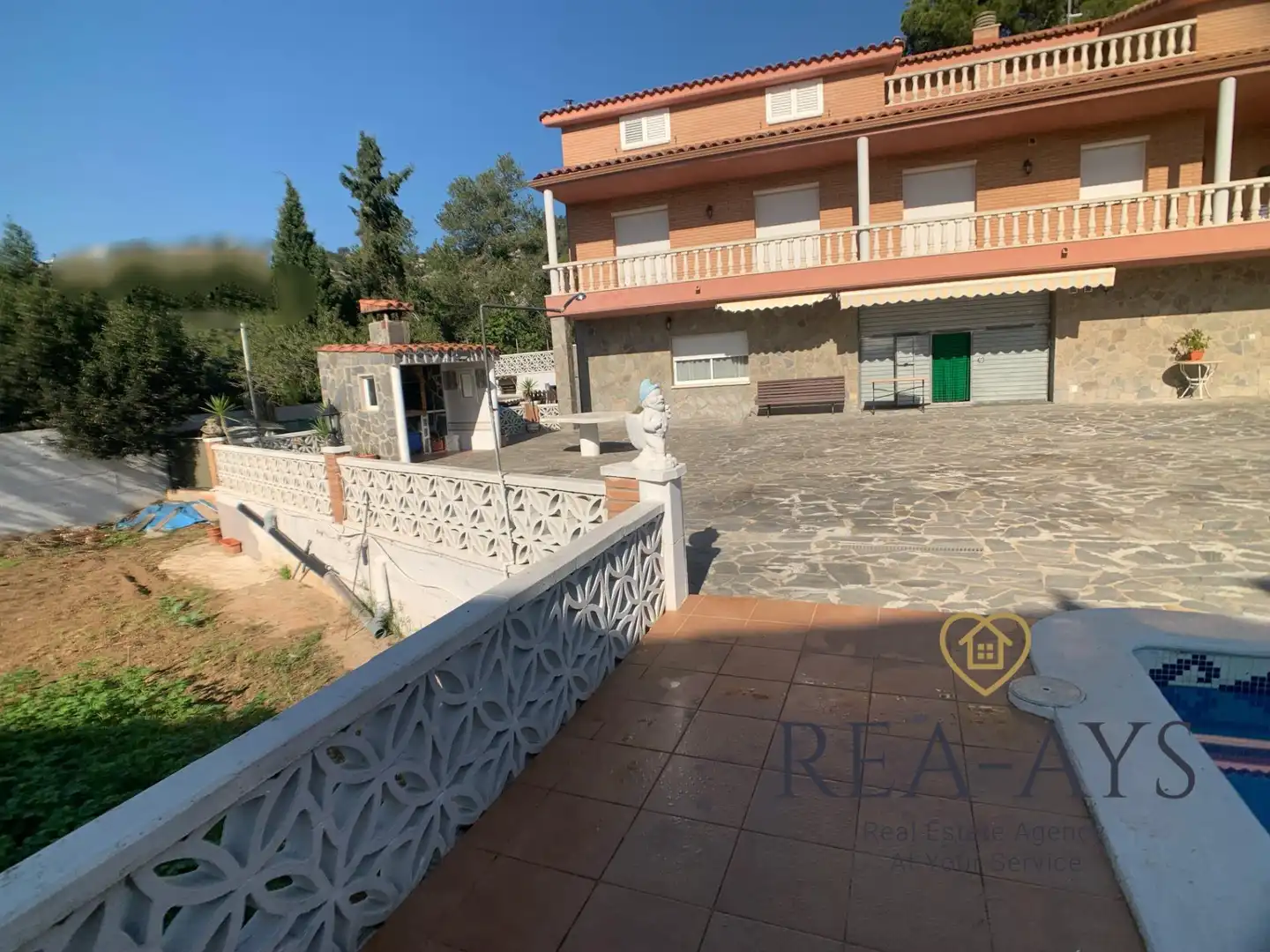 Vista exterior de Casa o chalet en venta en Vallirana con Jardín privado, Terraza y Trastero