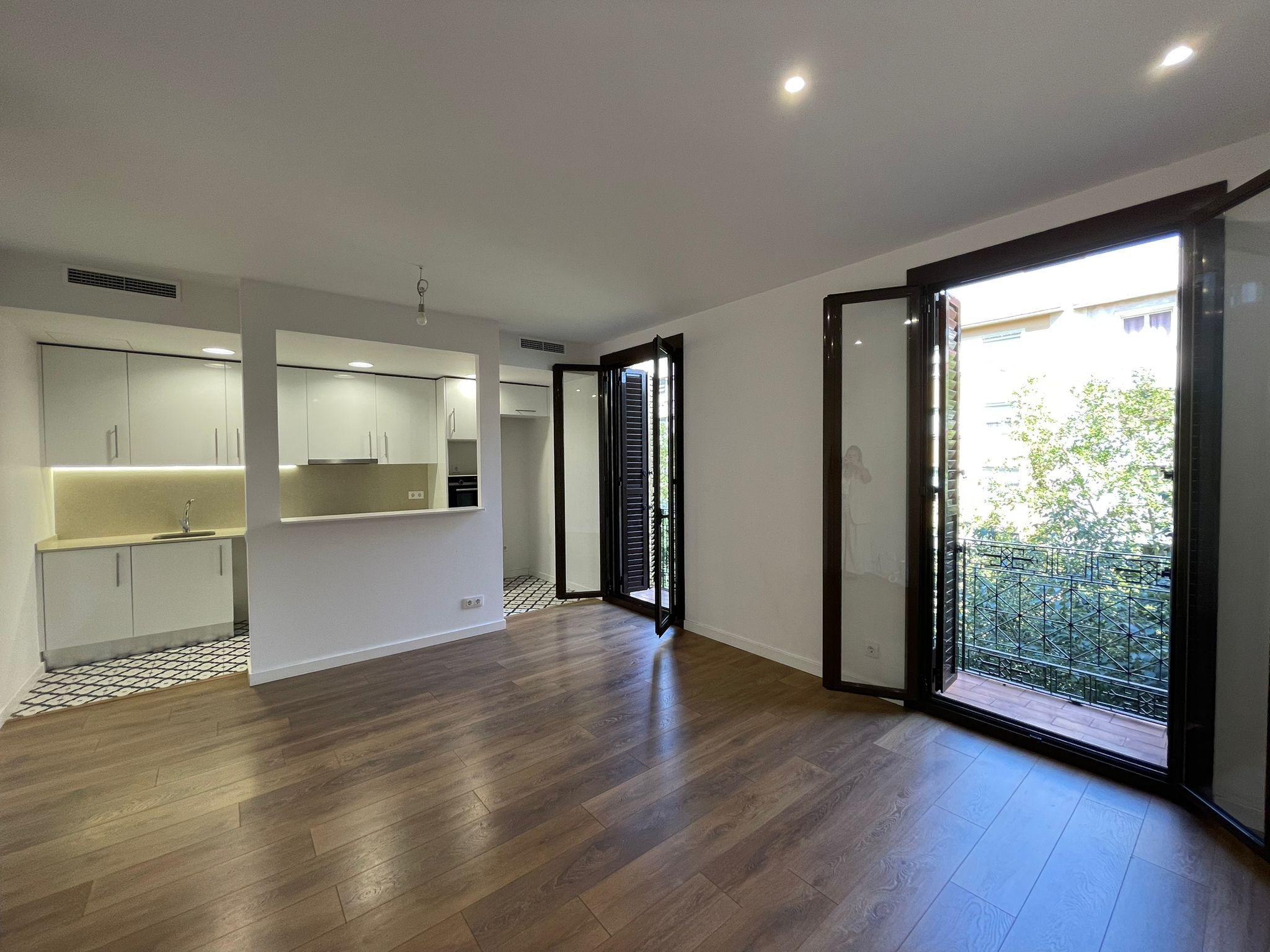 Piso en venta en Calle BERLIN, Sants , Sants - Montjuïc,  Barcelona Capital