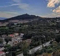 Vista exterior de Casa o xalet en venda en Algeciras amb Aire condicionat, Jardí privat i Terrassa