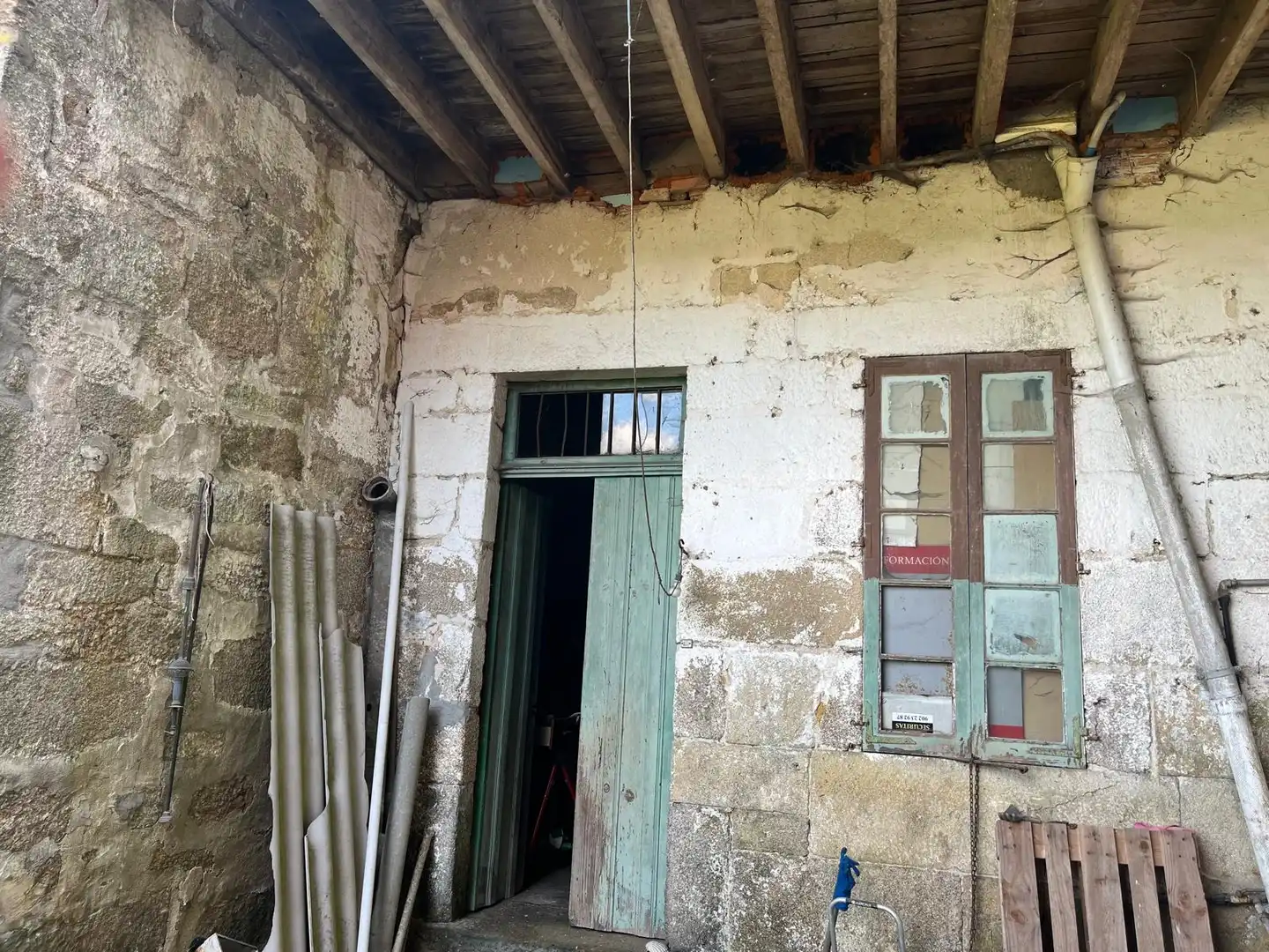 Vista exterior de Edificio en venta en Ponteareas