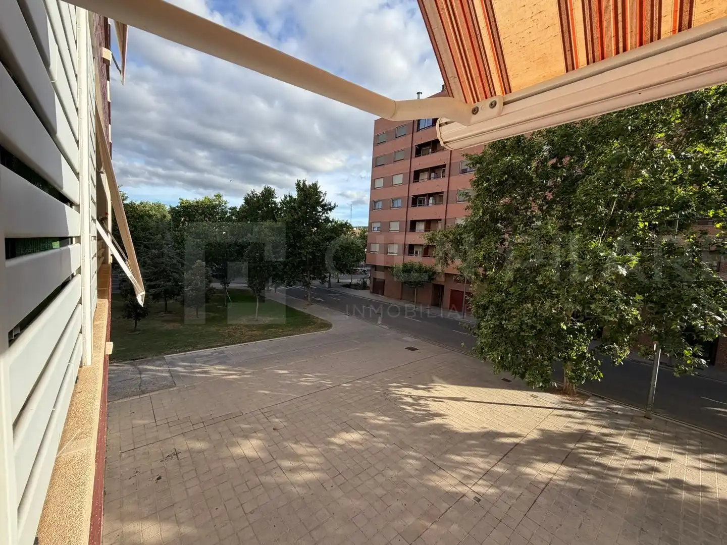 Vista exterior de Piso en venta en Arnedo con Terraza y Trastero