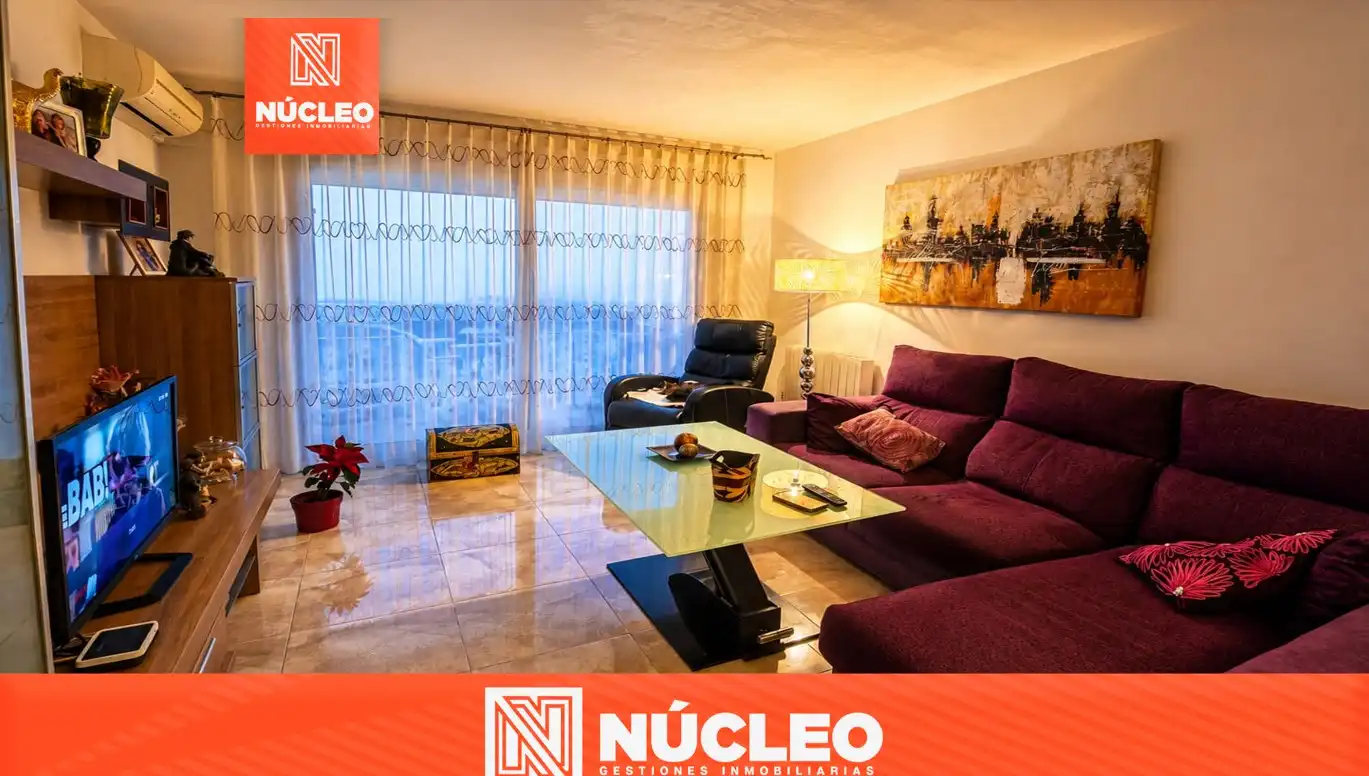 Living room of Flat for sale in Cambrils  with Air Conditioner, Heating and Balcony