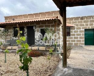 Exterior view of Country house to rent in Granadilla de Abona  with Air Conditioner, Private garden and Terrace