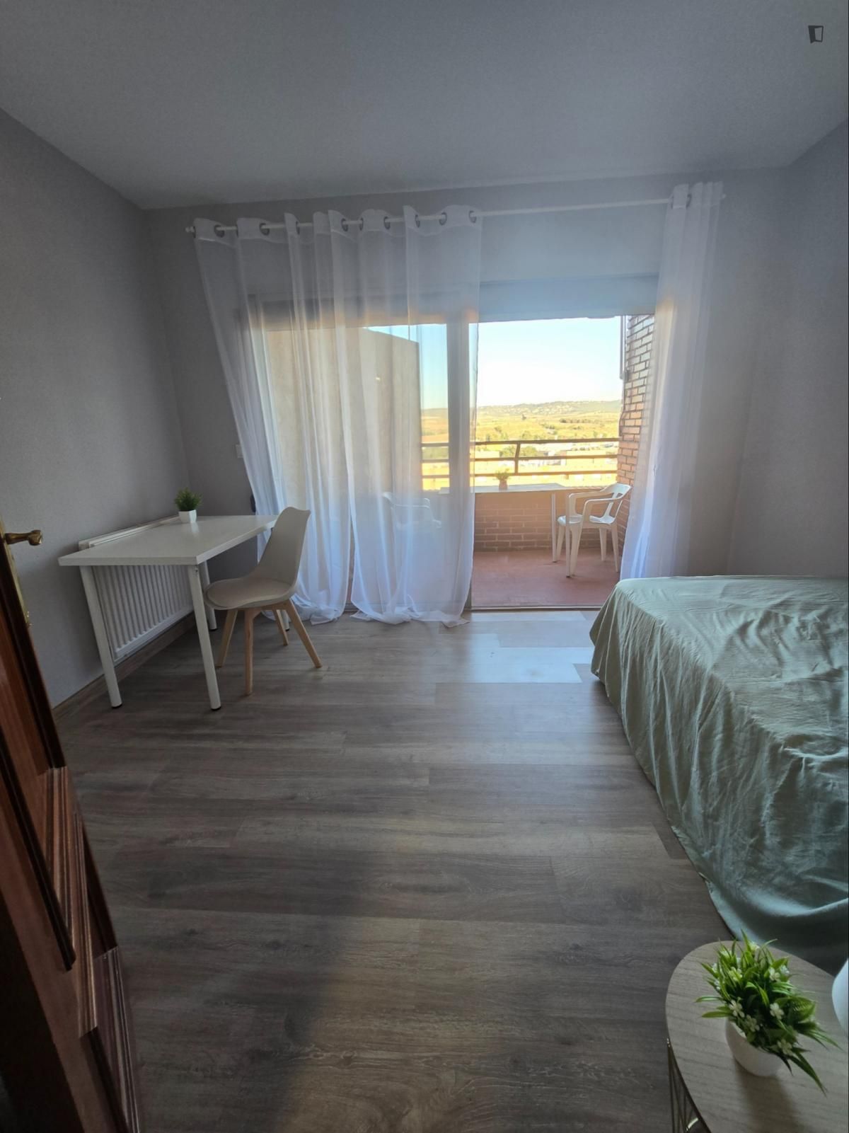 Bedroom of Apartment to share in Guadalajara Capital  with Heating, Furnished and Washing machine