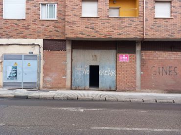 Local comercial en venda a PINTOR JUAN GRIS