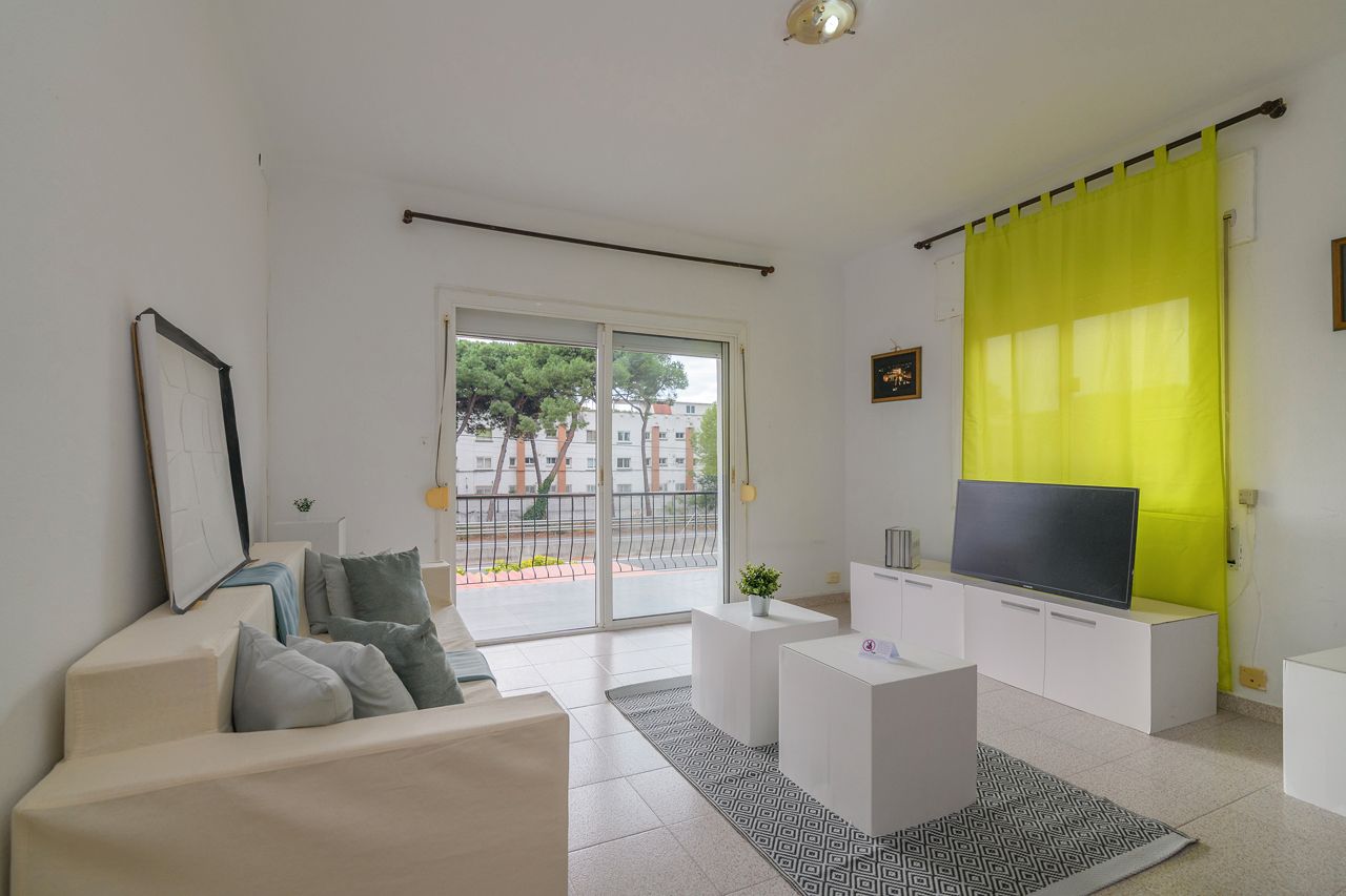 Sala d'estar de Pis en venda en Castelldefels amb Traster i Balcó