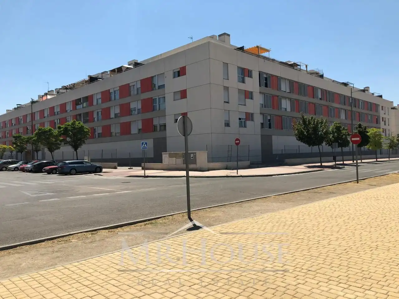 Vista exterior de Local de alquiler en Parla