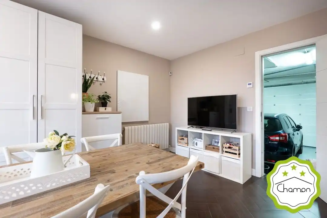 Sala de estar de Casa adosada en venta en Bilbao  con Calefacción, Jardín privado y Terraza