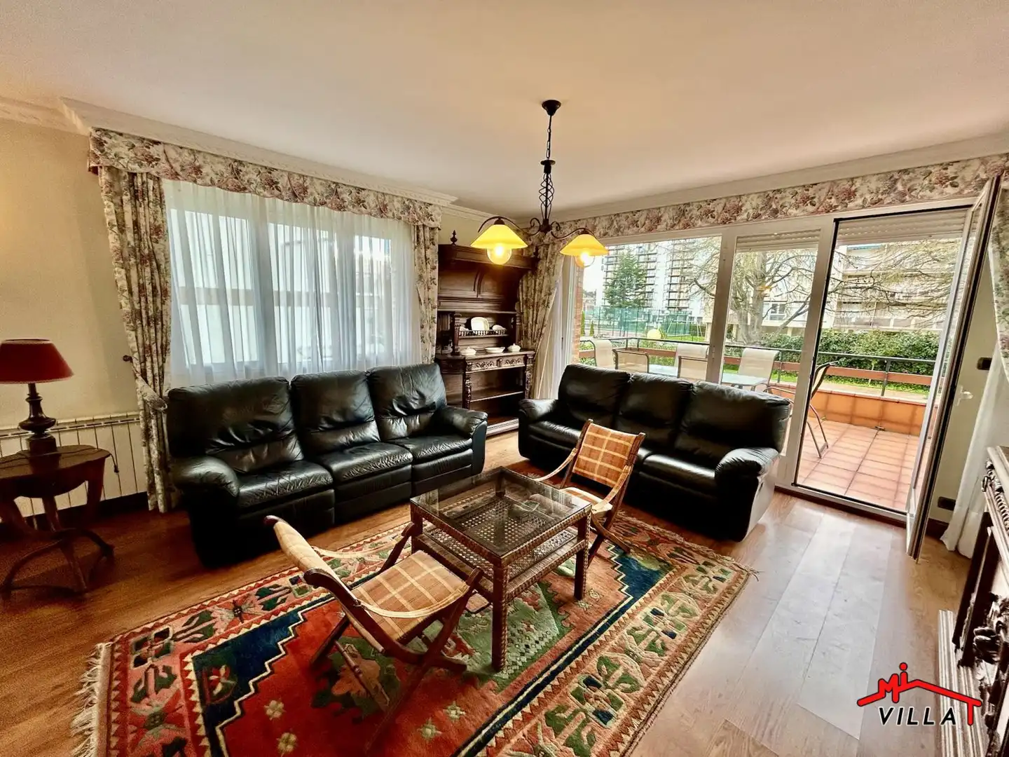 Wohnzimmer von Haus oder Chalet zum Verkauf in Laredo mit Heizung und Terrasse