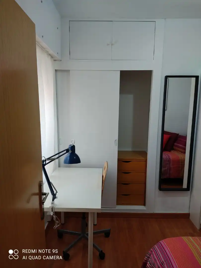 Habitación de Piso de alquiler en Murcia con Aire acondicionado, Parquet y Amueblado