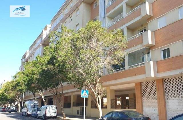 Garaje en Venta en Avenida EDITOR ANGEL CAFFARENA en El Cónsul - Ciudad Universitaria - El Romeral