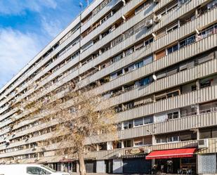 Vista exterior de Pis en venda en Sant Adrià de Besòs