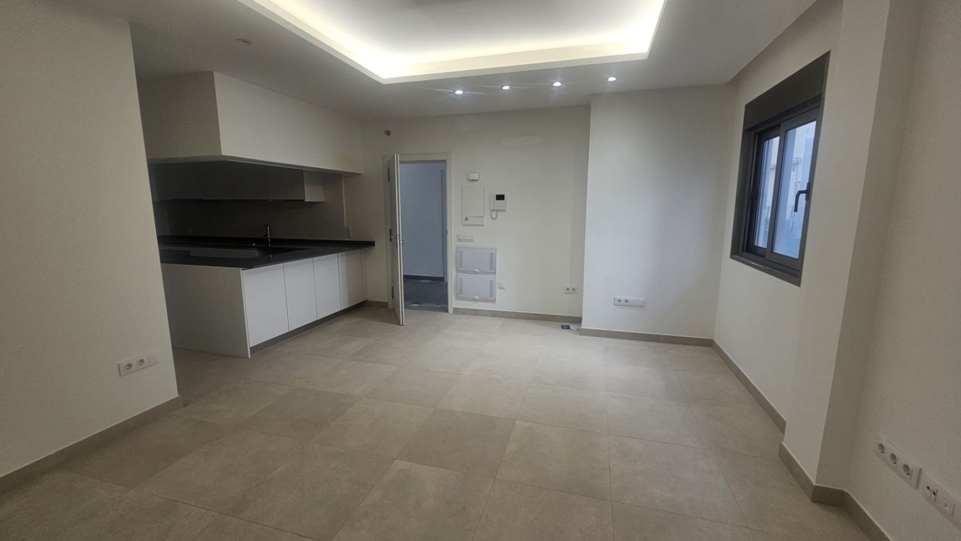 Cocina de Piso en venta en  Santa Cruz de Tenerife Capital con Trastero y Piscina comunitaria