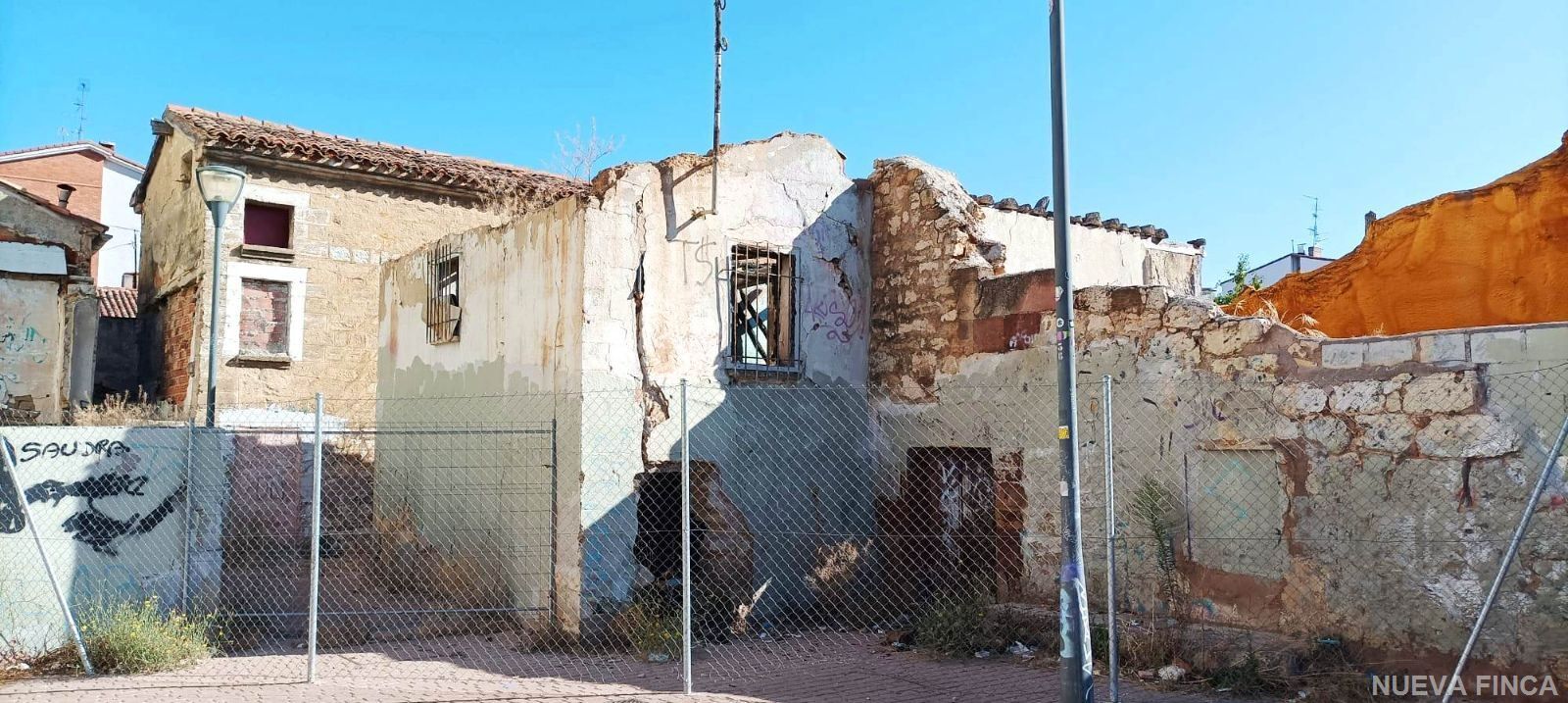 Vista exterior de Pis en venda en Burgos Capital amb Calefacció