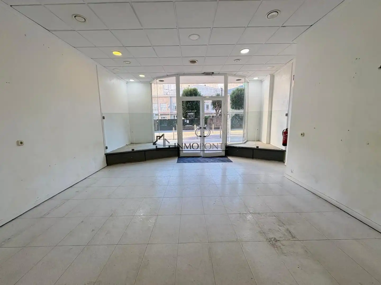 Local comercial de lloguer a Zona de Plaza de Barcelos, imagen 4