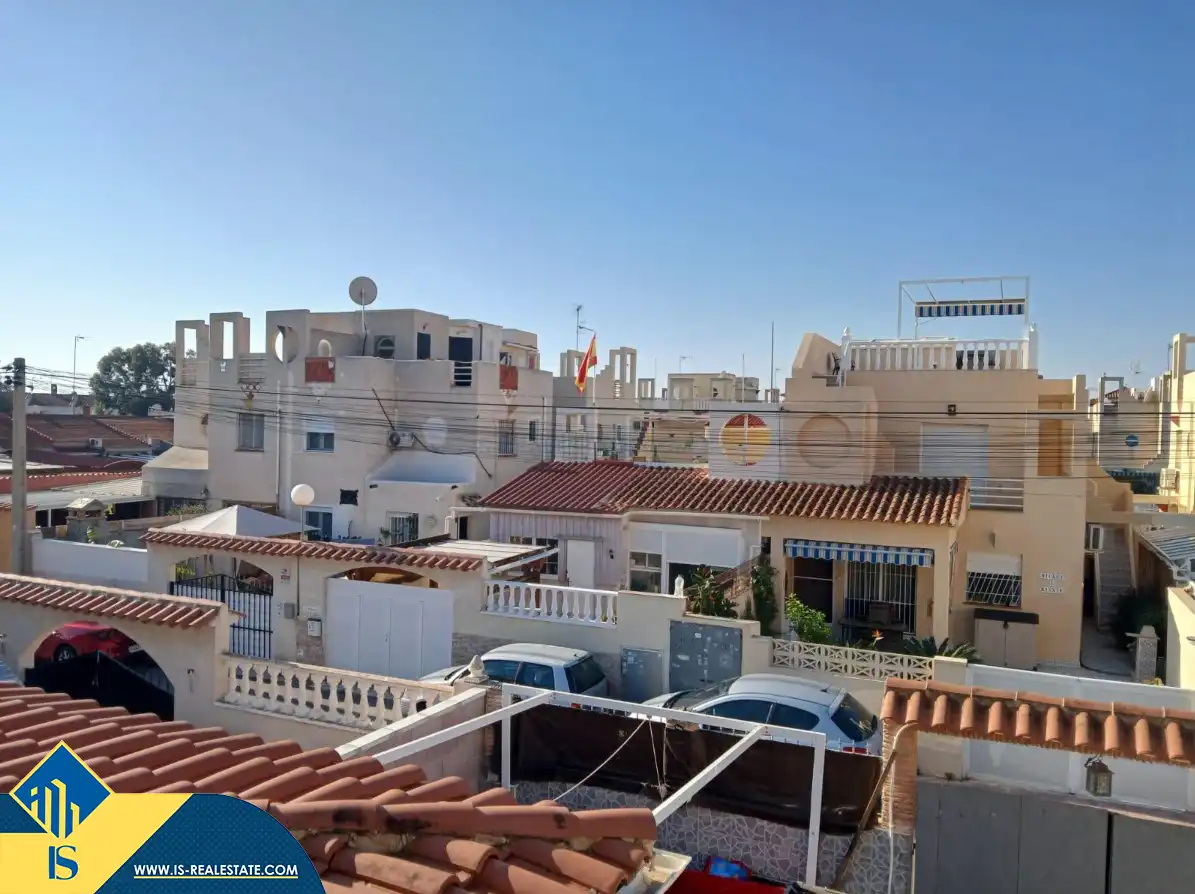 Casa bifamiliare in vendita a Zona Carrefour - Urbanizaciones, imagen 17