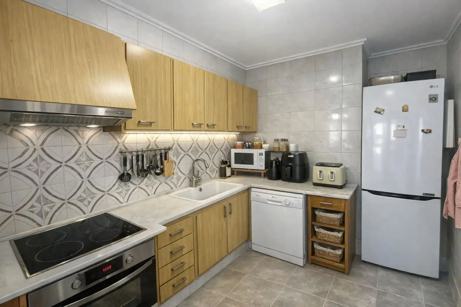Kitchen of Houses for sale in Oliva  with Private garden, Terrace and Storage room