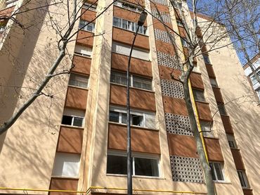 Appartamento con ascensore in vendita a Avinguda dels Països Catalans 111