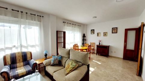 Foto 2 de Apartament de lloguer a Avenida Sinforiano Madroñero, Valdepasillas - La Paz - Huerta Rosales, Badajoz Capital