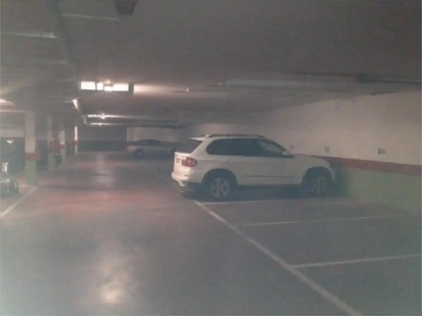 Parkplatz von Wohnungen zur Miete in Benidorm mit Klimaanlage, Schwimmbad und Balkon