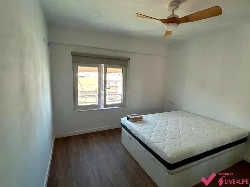 Flat for rent in calle de la Reina, El Cabanyal - El Canyamelar