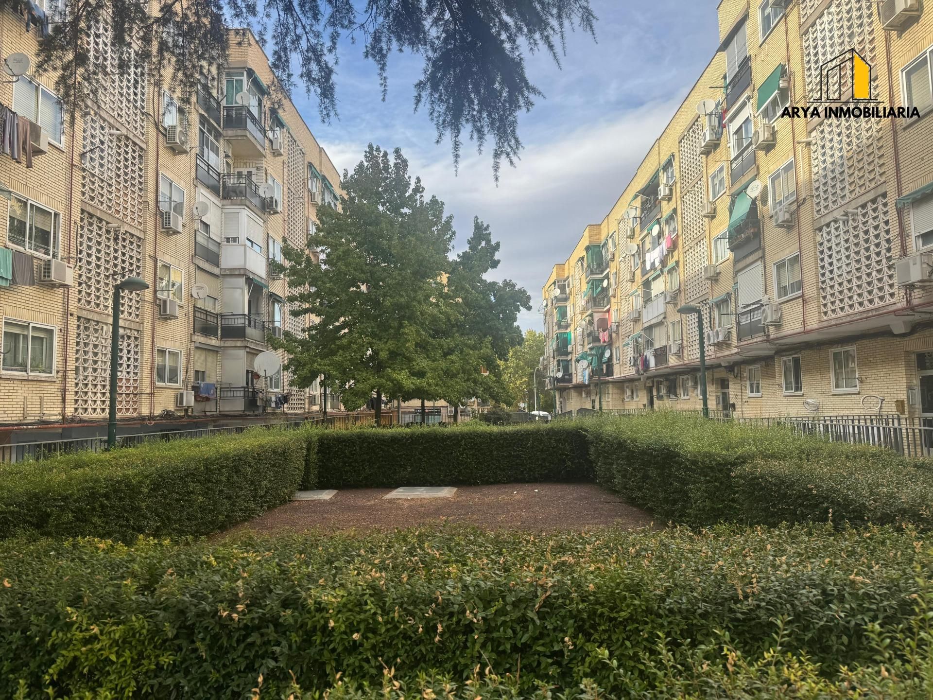 Vista exterior de Pis en venda en San Fernando de Henares amb Aire condicionat, Calefacció i Terrassa