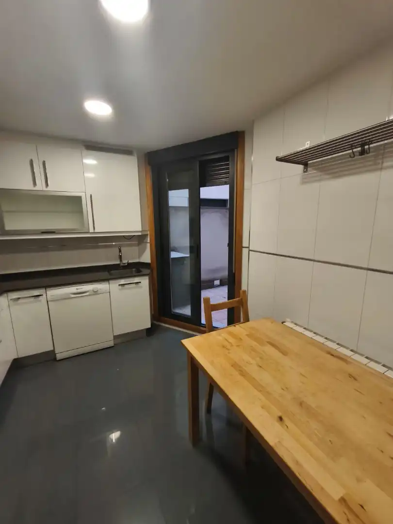 Cocina de Piso en venta en Ourense Capital  con Calefacción, Parquet y Terraza