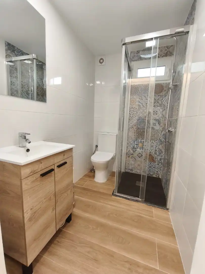 Bathroom of Attic for rent in Terrassa  with Furnished, Oven and Washing machine