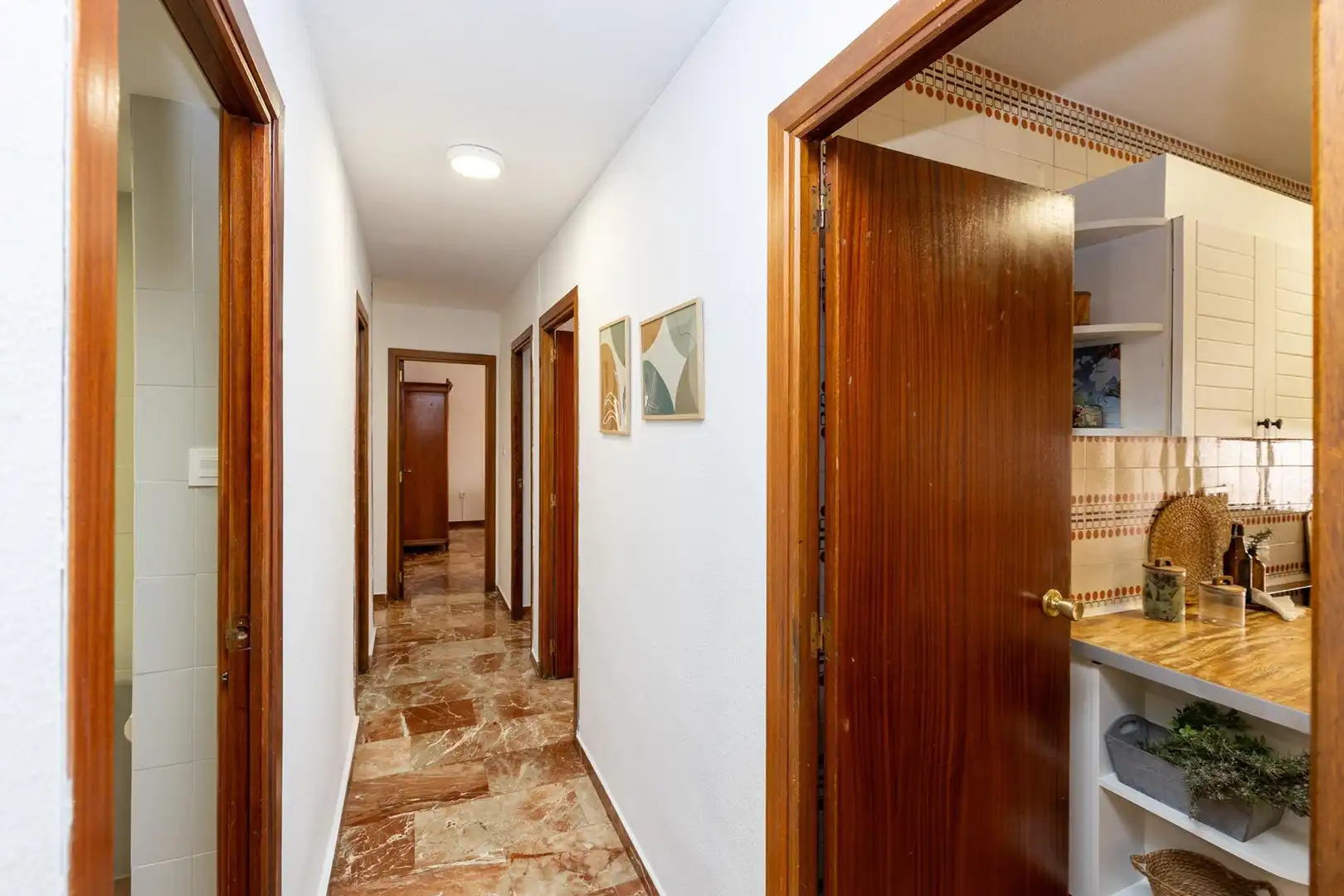 Piso en venta en Granada con Calefacción y Balcón