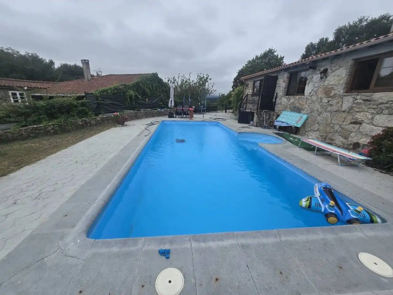 Schwimmbecken von Haus oder Chalet zum Verkauf in O Saviñao  mit Heizung, Privatgarten und Terrasse
